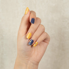 Load image into Gallery viewer, nail-stickers-singapore-midnight-sun