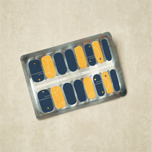 Load image into Gallery viewer, nail-stickers-singapore-midnight-sun